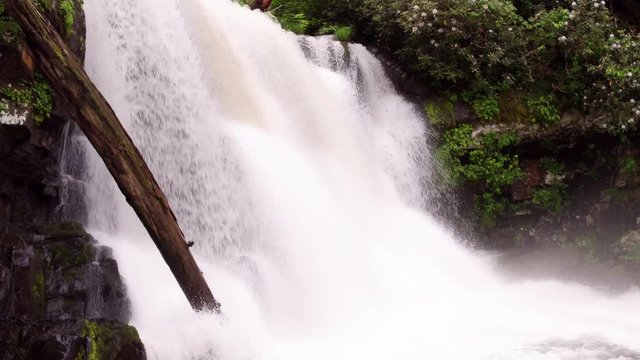 Close up of waterfall rushing over edge at Abrams Falls 4k