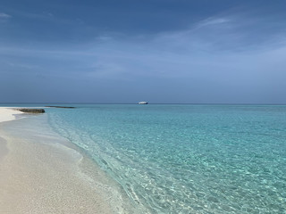 Fototapeta na wymiar The paradise, Maldives beach