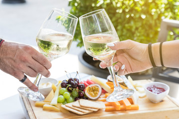 summer white frozen wine