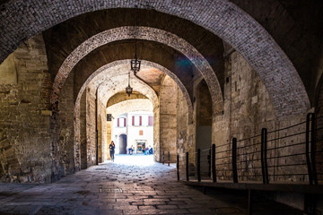 Fototapeta na wymiar streets in Todi medieval town in Umbria