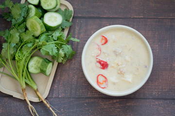 Tao Jiaw Lone (Herb soya beans with minced pork in coconut milk)