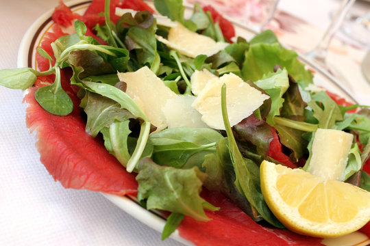 carpaccio di carne salada