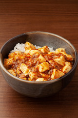 麻婆豆腐丼