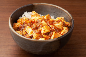 麻婆豆腐丼