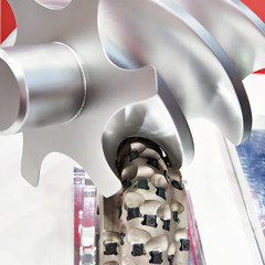 Mill for processing screw rotor