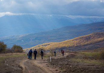 Obraz premium people in the mountains