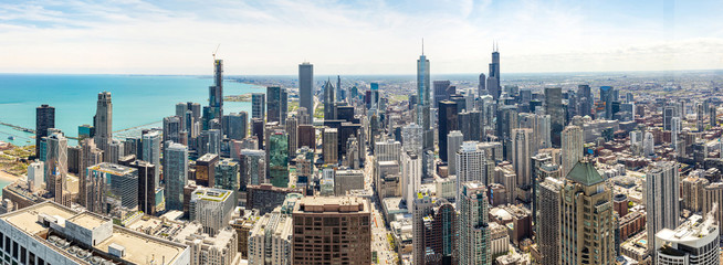 Obraz premium Chicago city skyscrapers panorama, blue sky background. Skydeck observation