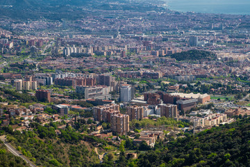 Fototapeta premium Panorama view of Barcelona city from Tibidabo.