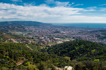 Fototapeta na wymiar Panorama view of Barcelona city from Tibidabo.
