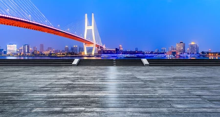 Papier Peint photo autocollant Pont de Nanpu Pont de Nanpu de Changhaï et paysage vide de plancher en bois la nuit, Chine