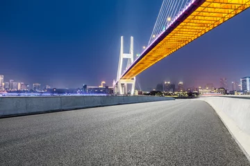 Papier Peint photo Lavable Pont de Nanpu Shanghai Nanpu bridge and asphalt road scenery at night,China