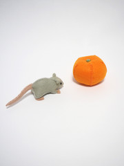 フェルト作品　ねずみとみかん