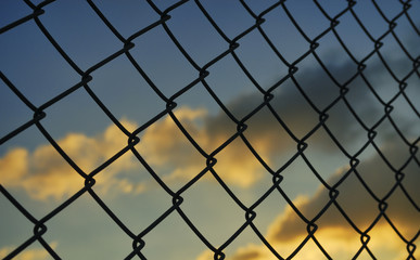 フェンス　夕暮れ　素材