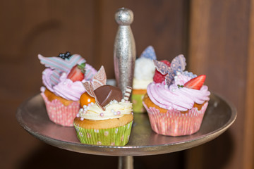 Wunderschöne dekorierte Muffins, Deutschland