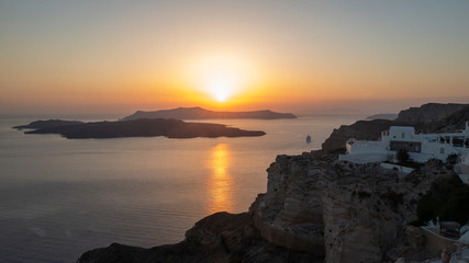 Santorin Sonnenuntergang an Caldera © scaleworker