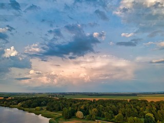 Obraz premium landscape with blue sky and clouds