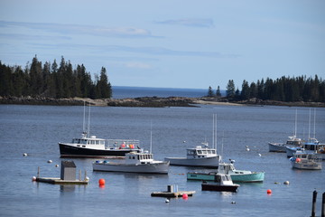 Fototapeta premium Lobster Boat Harbor on penobscot bay in Maine