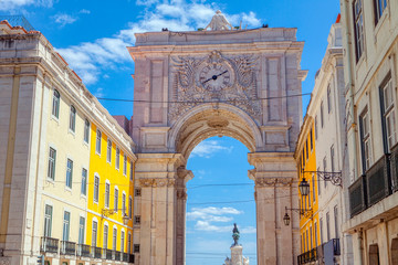 Fototapeta na wymiar triumphal arch Arco da Rua Augusta in Lisbon