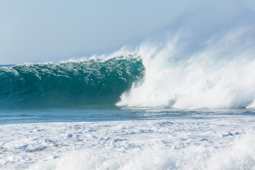 Ocean Blue Wave Wind Spray Upright Hollow Crashing Water Power