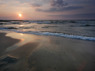 Morze zachód słońca - Dziwnówek Dziwnowo - brzeg morza