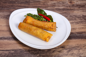 Deep fried spring roll with prawn