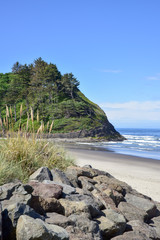 Fototapeta na wymiar Rocky Ocean Coastline of Pacific Northwest Oregon