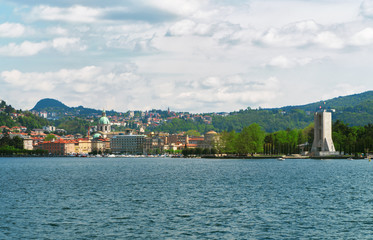 Obraz premium Como old city view from the Como lake.