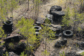 Tires discarded in the out-of-doors
