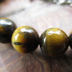 tigers eye bead
