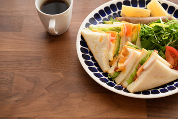 クラブハウスサンドイッチ