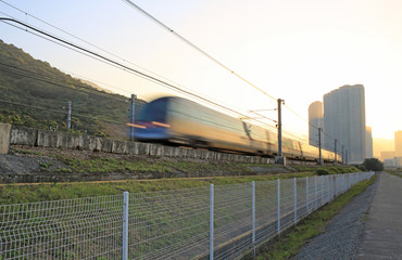speed of mtr train pass though the platform background in hong kong, Tai Wan train station, china