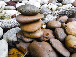 Fototapeta na wymiar Beautifully arranged stones, different from ordinary stones.