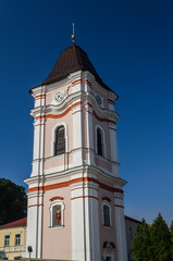 Fototapeta na wymiar kościół wieża