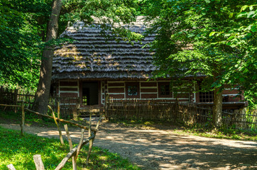 dom wioska  © wedrownik52