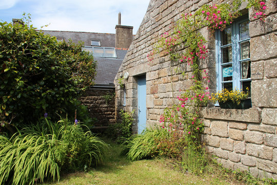 house in locronan (brittany - france) 