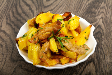 Fried potato with pork