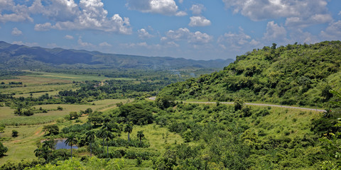 Obraz premium Los Ingenios Valle, Cuba - July 18, 2018: Scenic View of Los Ingenios Valle near Trinidad in Cuba