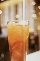Iced tea with lemon