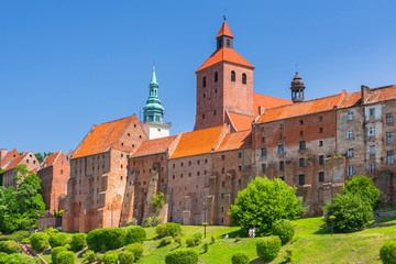 Obraz premium Beautiful architecture of Grudziadz with granaries at Wisla river, Poland
