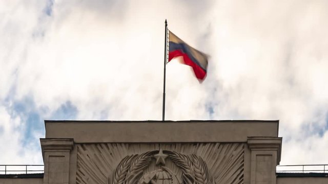 State flag of the Russian Federation over the State Duma,time lapse