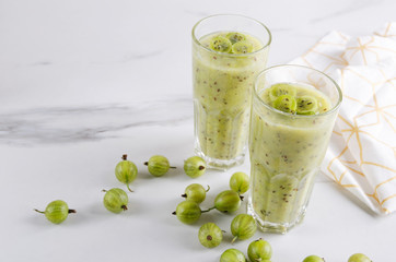 Healthy beverage made of blended gooseberries