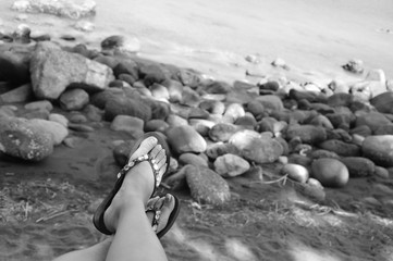 ビーチサンダルと海岸