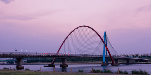 Obraz premium Expo Bridge at sunset in Daejeon, South Korea.
