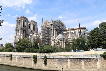 Obraz premium Chantier de la Cathédrale Notre Dame de Paris