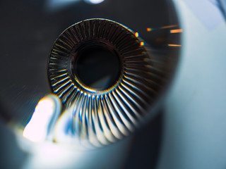 Screwed metal with pattern