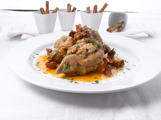MANITAS DE CERDO.  PIG'S TROTTERS