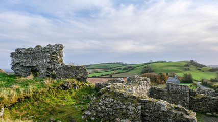 dunamese ruins castle in ireland