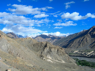 Trekking in the Himalayan mountains in Northern India