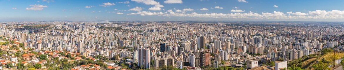 Fototapeta na wymiar Panoramic High Quality Aerial View Image of Belo Horizonte Cityscape and its Buildings During the Day - Taken from Mangabeiras Park Viewpoint