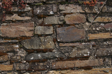 Bruchstein-Wand
